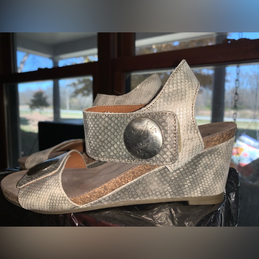 Taos Carousel Snake Embossed Sandal